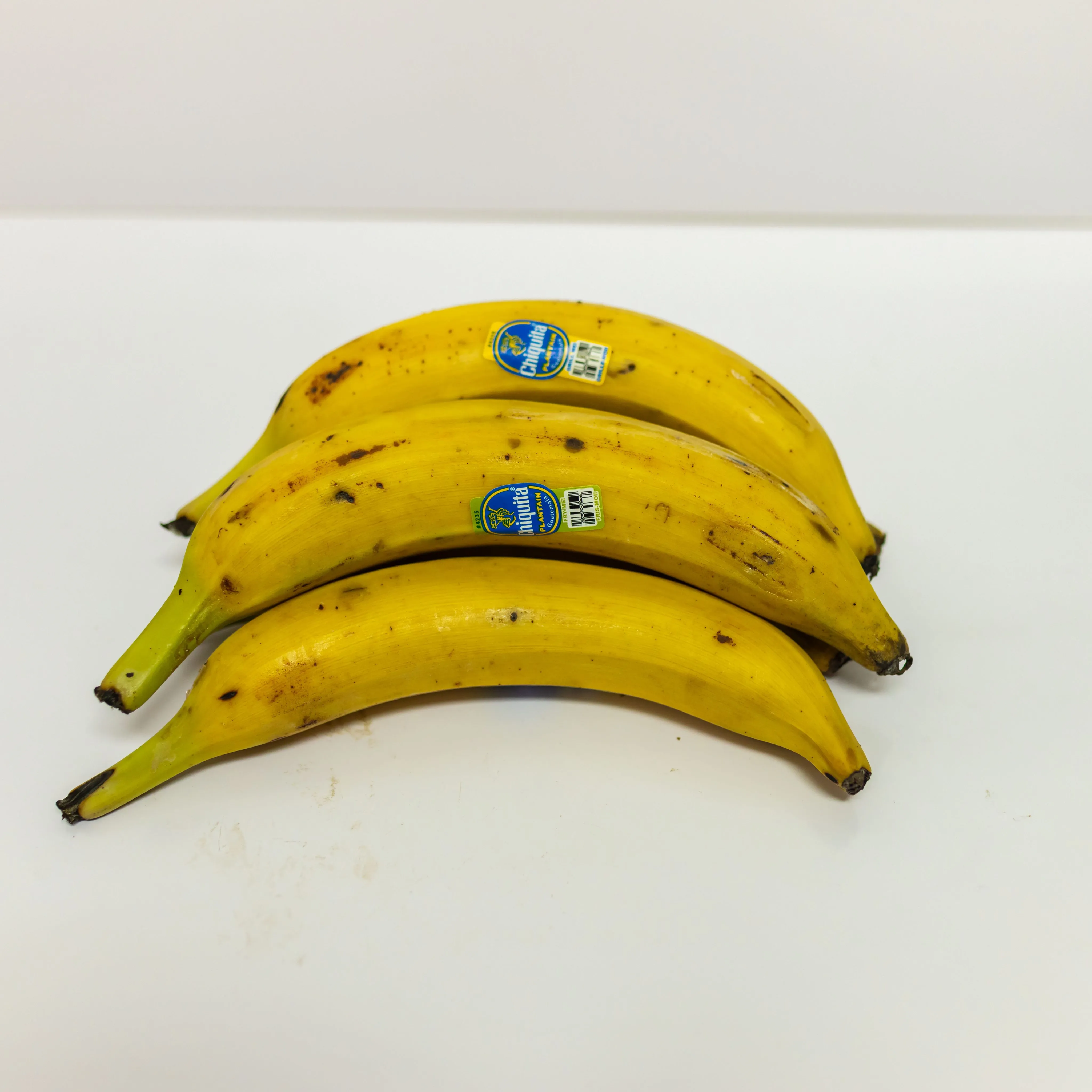 Fresh Plantain – Ripe or Unripe (Select Your Preference) - Image 2